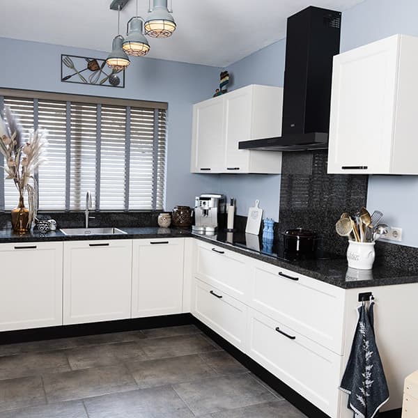 Zwart witte keuken