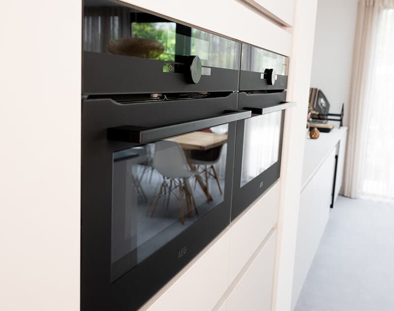 Oven